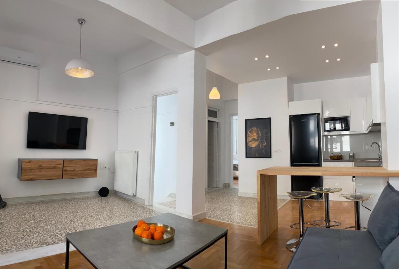Modern 3Br Maisonette With Garden 10 Min From Acropolis Athènes Extérieur photo